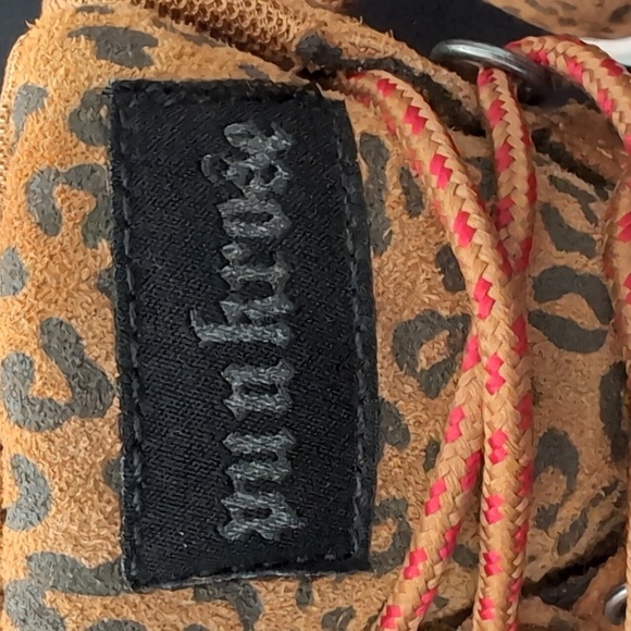 Skechers Pink rose, Women's Leopard Print Lace-up Boots,Size 6.5. - Picture 3 of 13